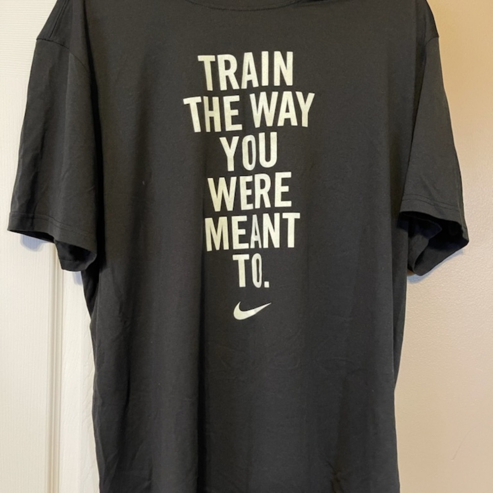 Nike Dri-Fit - Picture 3 of 3